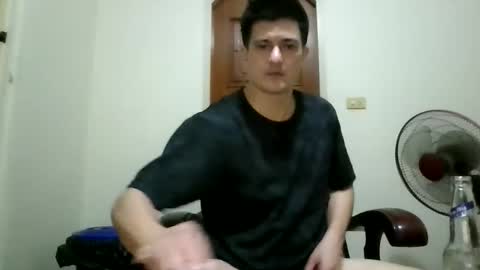 Snapshot of jhwozy chatting on November 15, 8:38 pm jhwozy online show from November 15, 8:38 pm