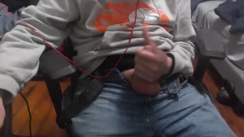 Snapshot of jhypelvx chatting on December 8, 4:57 am jay online show from December 8, 4:57 am