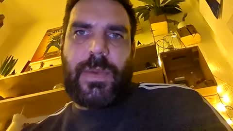 Snapshot of jiger1234 chatting on December 3, 2:41 am jiger1234 online show from December 3, 2:41 am