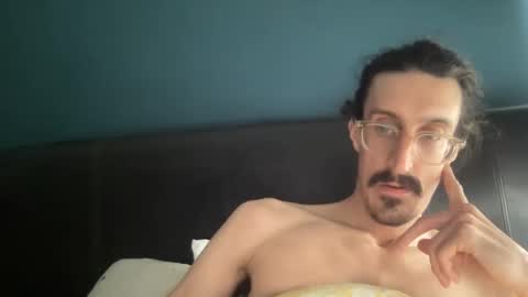 Snapshot of jiggz1986 chatting on March 11, 12:39 pm Jigz1986 online show from March 11, 12:39 pm