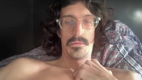 Snapshot of jiggz1986 chatting on February 16, 10:11 am Jigz1986 online show from February 16, 10:11 am