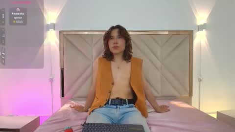 Snapshot of jim_tay chatting on October 4, 7:12 pm Hi Im Jim online show from October 4, 7:12 pm