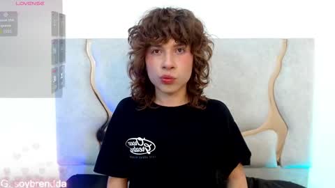 Snapshot of jim_tay chatting on October 12, 10:47 am Hi Im Jim online show from October 12, 10:47 am