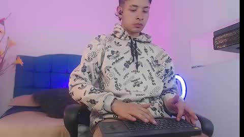 Jim Whitte online show from December 2, 9:24 am