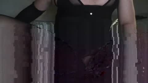 SluttyCple online show from April 17, 4:43 pm