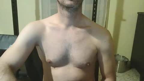 Snapshot of jimboyxxx00 chatting on December 18, 12:27 am jimboyxxx00 online show from December 18, 12:27 am