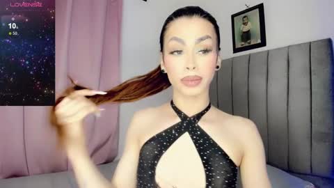 Snapshot of jimenna__ chatting on March 3, 7:43 am jimenna online show from March 3, 7:43 am