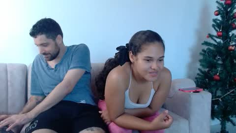 Snapshot of jimmyandisabel chatting on December 16, 2:38 pm jimmyandisabel online show from December 16, 2:38 pm