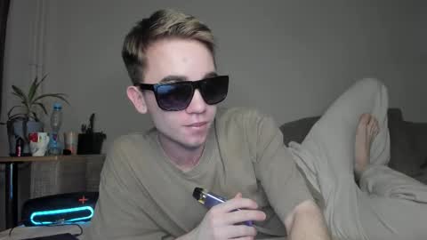 jimyti_bad_boy online show from February 4, 12:16 am