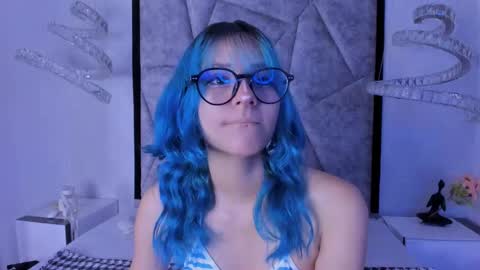 Snapshot of jinkxindigo chatting on November 20, 11:43 am Indigo online show from November 20, 11:43 am