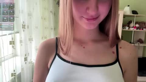 Snapshot of jinnyjaquins chatting on October 28, 7:34 am Jinny online show from October 28, 7:34 am