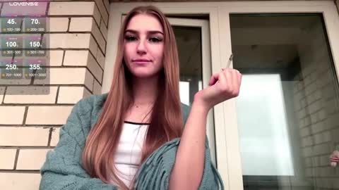 Snapshot of jinnyjaquins chatting on November 18, 7:35 am Jinny online show from November 18, 7:35 am