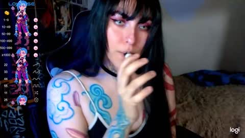 Snapshot of jinx_25 chatting on December 12, 1:10 am  Jinx  online show from December 12, 1:10 am