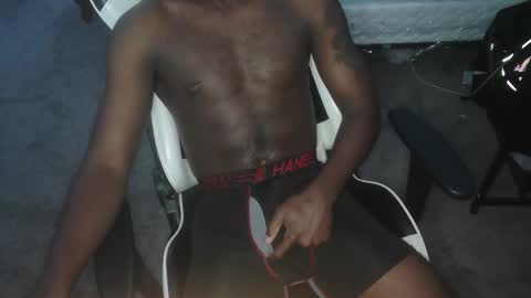 Snapshot of jinxbear1 chatting on February 12, 6:40 am Jinxbear1 online show from February 12, 6:40 am