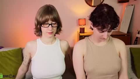 Snapshot of jitoon_exe chatting on October 11, 8:07 pm Hey Guys We are Julia ginger  Tina brunette online show from October 11, 8:07 pm