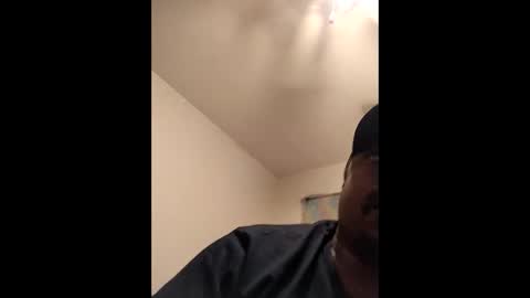 Snapshot of jj123332455998 chatting on December 14, 6:52 am jj123332455998 online show from December 14, 6:52 am