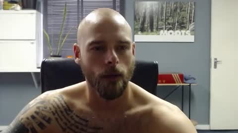 JamesJan van Rebel online show from December 9, 6:23 am