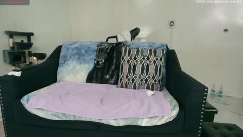 Snapshot of jjjust4fun1985 chatting on January 7, 11:56 pm Nicole Allen online show from January 7, 11:56 pm