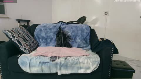 Snapshot of jjjust4fun1985 chatting on January 10, 2:25 am Nicole Allen online show from January 10, 2:25 am