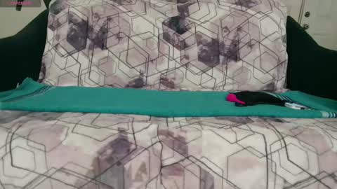 Snapshot of jjjust4fun1985 chatting on February 26, 11:37 pm Nicole Allen online show from February 26, 11:37 pm