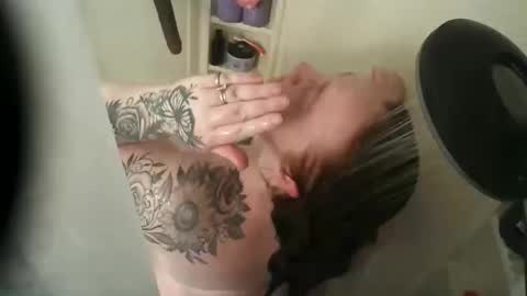 Wifey online show from January 16, 7:01 am