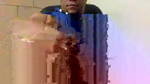 Holmesfifth online show from February 18, 3:54 pm