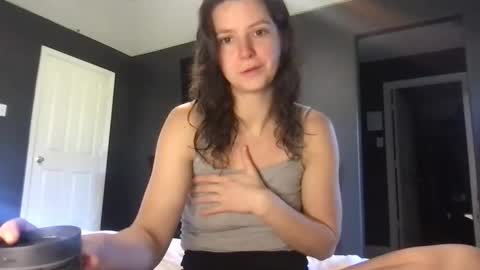 jlynn1997 online show from May 13, 12:57 pm