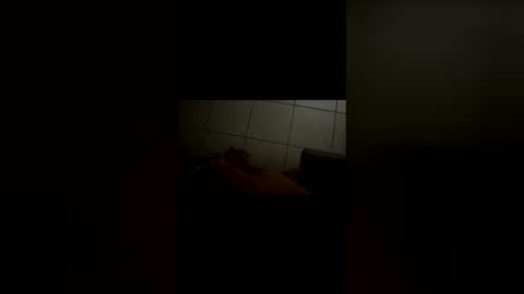 Snapshot of jm69044 chatting on December 1, 6:07 am jm69044 online show from December 1, 6:07 am