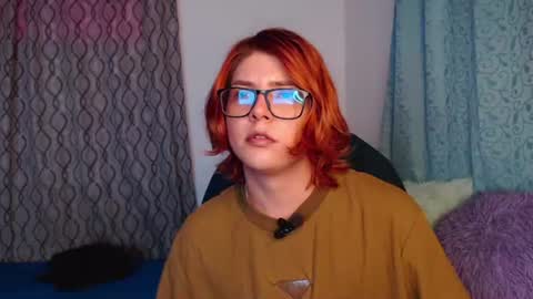 Snapshot of jnick_21 chatting on November 7, 8:20 pm Nick online show from November 7, 8:20 pm