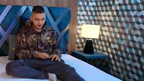  Joao online show from April 13, 9:09 pm