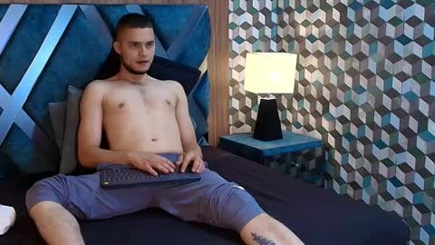  Joao online show from April 16, 9:39 pm