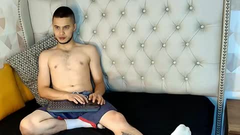  Joao online show from April 17, 9:40 pm