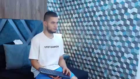Snapshot of joaho_fernandez chatting on June 20, 10:18 am Joao online show from June 20, 10:18 am