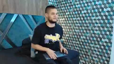 Snapshot of joaho_fernandez chatting on July 4, 11:44 pm Joao online show from July 4, 11:44 pm
