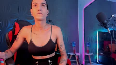 Joa Isaza     online show from January 14, 6:45 am