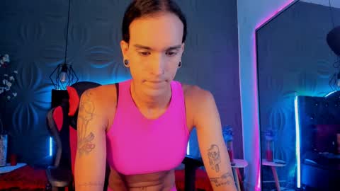 Joa Isaza     online show from January 17, 7:08 am