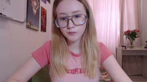 joan_kiss online show from April 11, 7:56 am