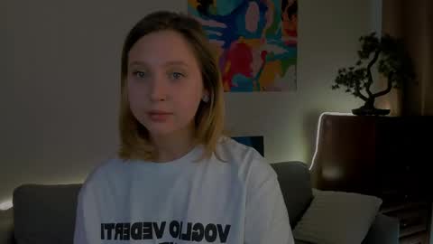 joana_beatris online show from April 21, 12:00 pm