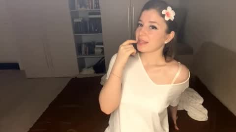 Snapshot of joanalkins chatting on October 26, 8:37 pm Adel online show from October 26, 8:37 pm