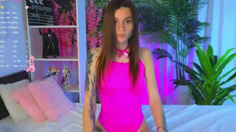 Eva online show from May 10, 7:19 pm