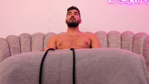 Snapshot of joao_batista_team chatting on February 27, 12:21 am JOAO BATISTA online show from February 27, 12:21 am