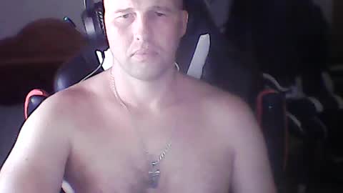 Snapshot of joaquin190 chatting on July 1, 9:33 am joaquin190 online show from July 1, 9:33 am