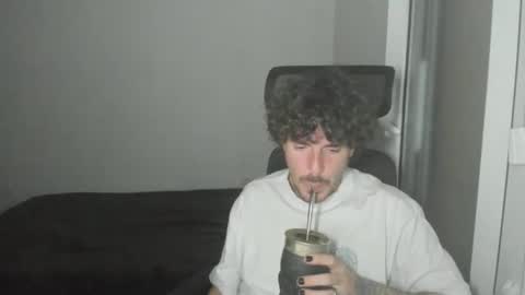 Snapshot of joaquin420_hot chatting on February 18, 9:55 pm joaquin420_hot online show from February 18, 9:55 pm