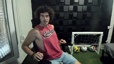 Snapshot of joaquin420_hot chatting on June 21, 6:43 pm joaquin420_hot online show from June 21, 6:43 pm