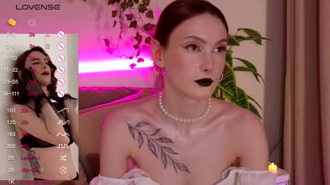 Snapshot of joe___joe chatting on December 2, 8:19 am Joe online show from December 2, 8:19 am