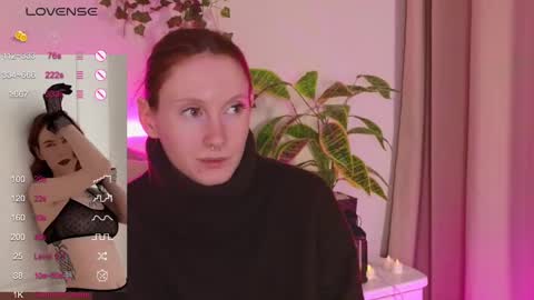 Snapshot of joe___joe chatting on December 5, 4:20 am Joe online show from December 5, 4:20 am