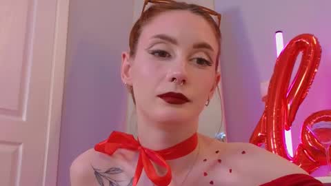 Snapshot of joe___joe chatting on February 14, 10:49 am Joe online show from February 14, 10:49 am