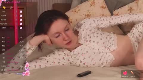 Snapshot of joe___joe chatting on October 18, 5:10 am Joe online show from October 18, 5:10 am