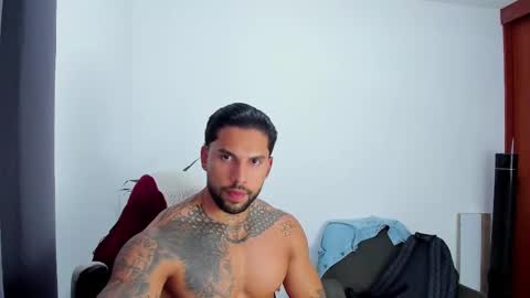 joe_esthetic online show from October 29, 8:32 pm