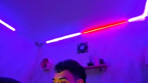 Snapshot of joe_shadow18 chatting on February 20, 2:08 am Jose online show from February 20, 2:08 am